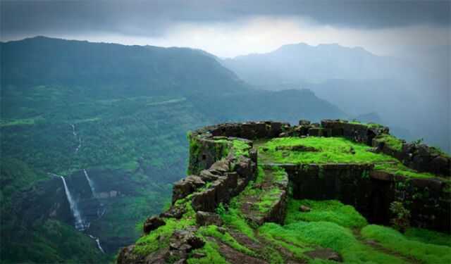 Lonavala in India Travel Guide | Lets Go and Trip