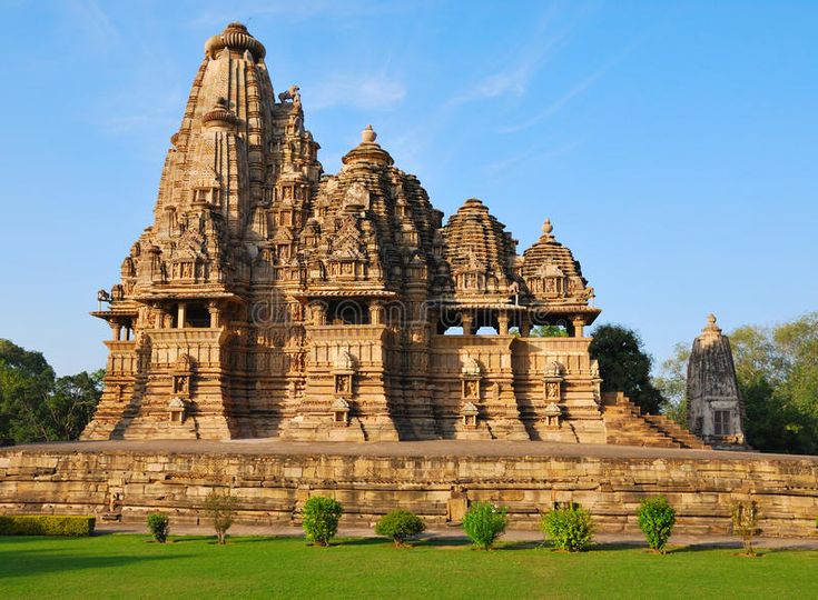 Khajuraho Temple in India – Lets go and trip