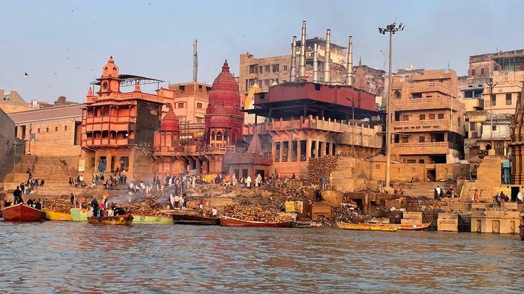 Manikarnika Ghat in Varanasi