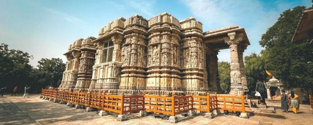 Sun Temple Modhera, Gujarat - History, Architecture & Interesting Facts - Tale of 2 Backpackers
