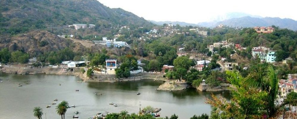 Visit Mount Abu in Rajasthan
